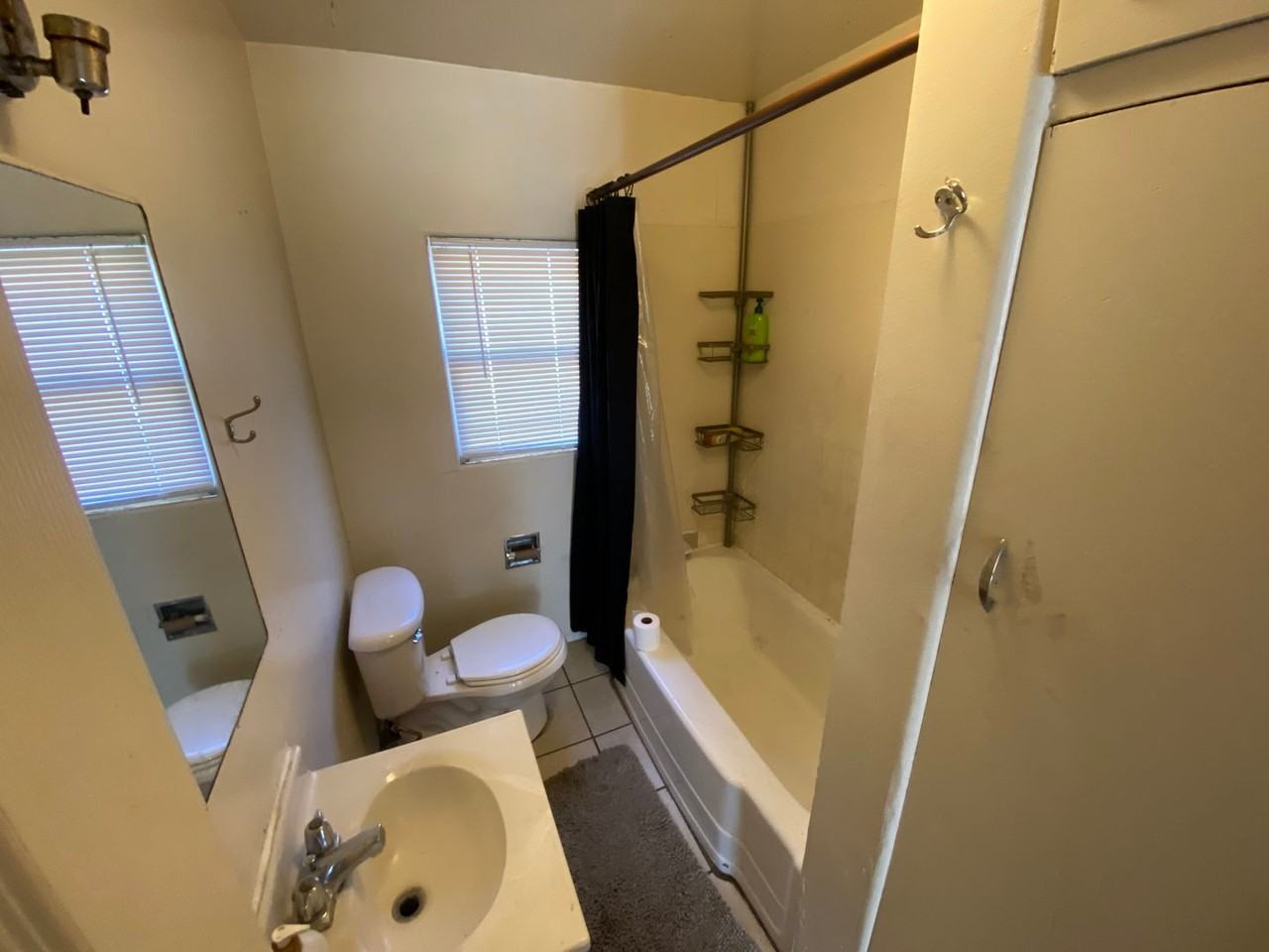 200 W 24th St - Photo 7 of 9