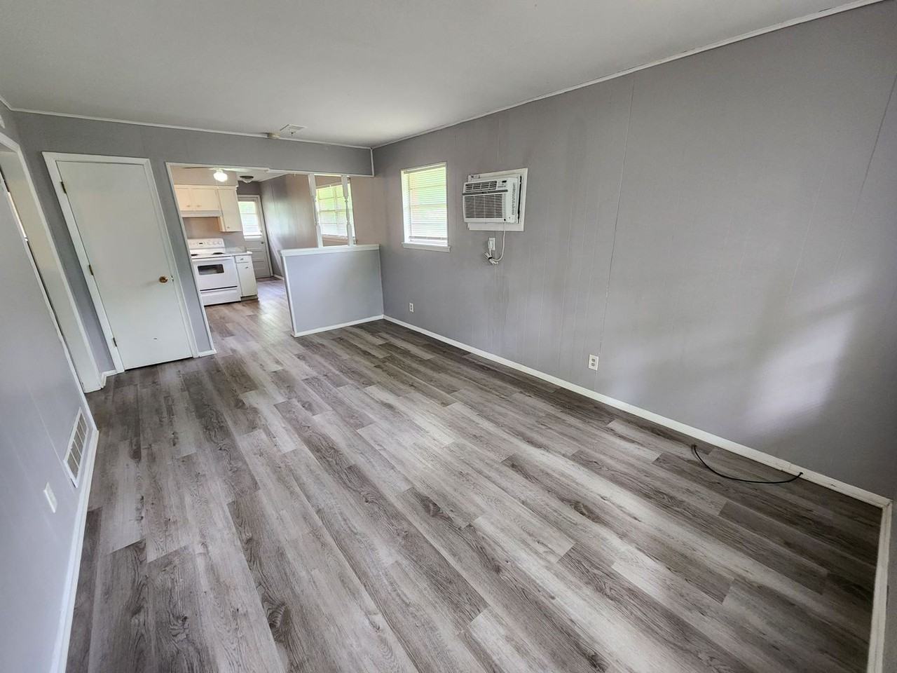 3560 S Lynn St #A - Photo 3 of 16
