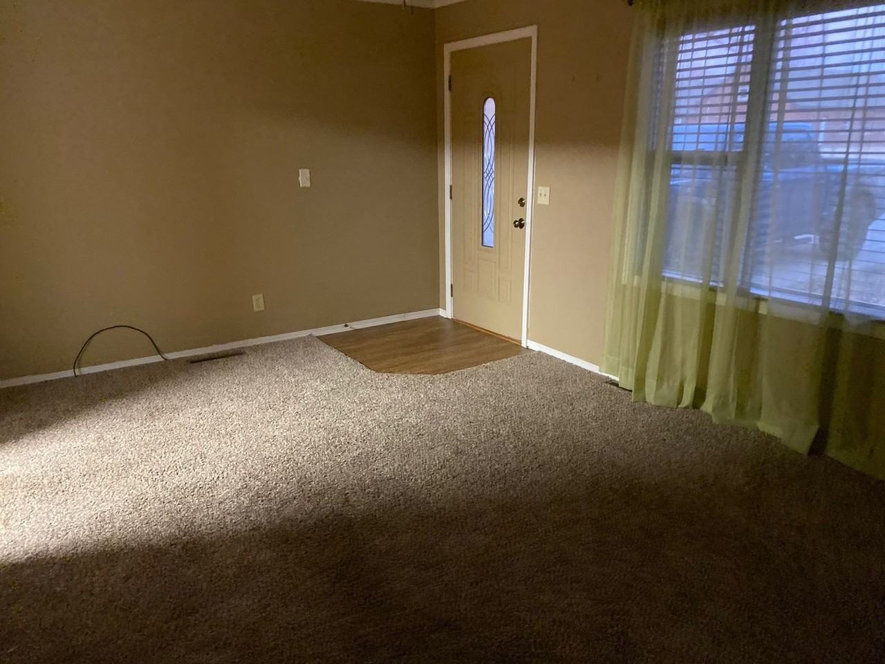 1229 Johnson St - Photo 5 of 10