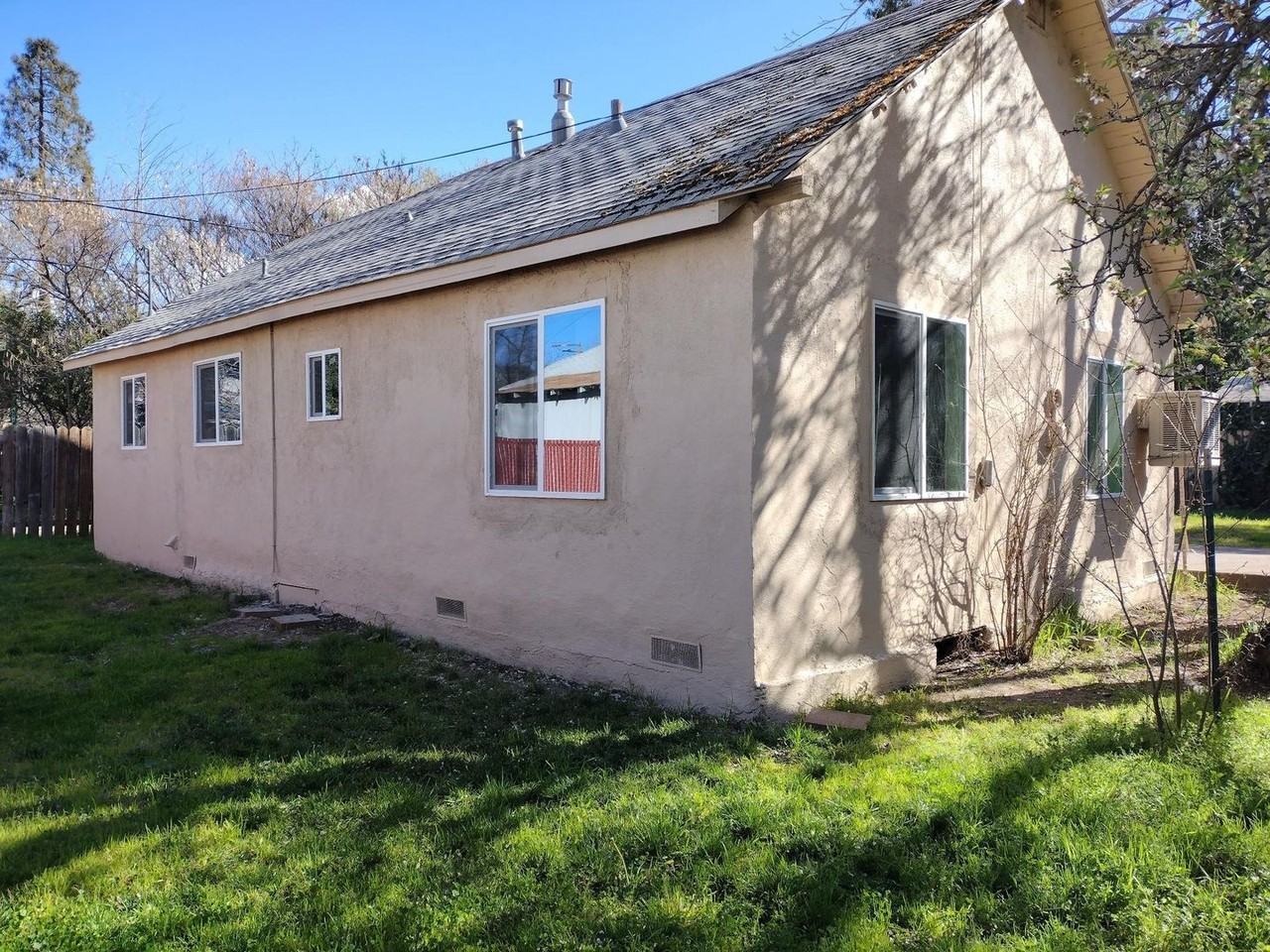 1917 1/2 Normal Ave - Photo 3 of 8