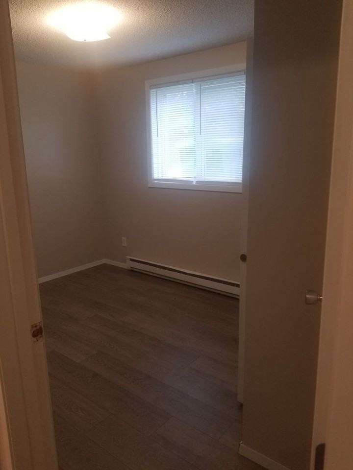 25 South Main 8-Plex - Photo 2 of 5