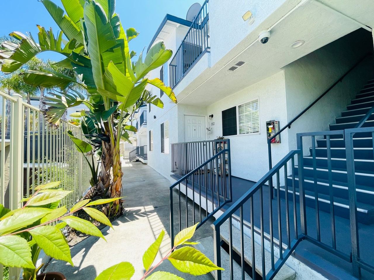 4210 52nd St #104 - Photo 5 of 25