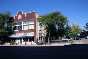 featured image of 772 N High St