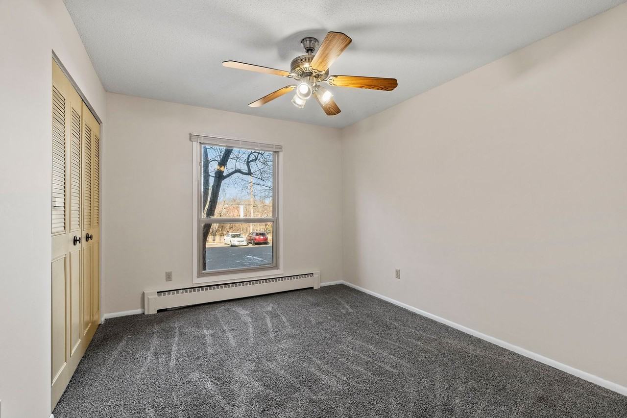 Cedarwood West Apartments | 2 - Photo 5 of 41