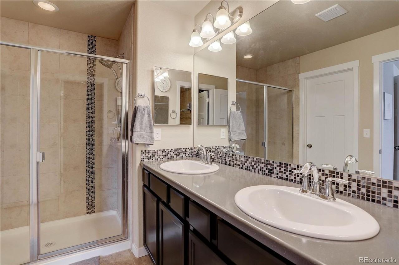 7668 Kiana Dr - Photo 5 of 37