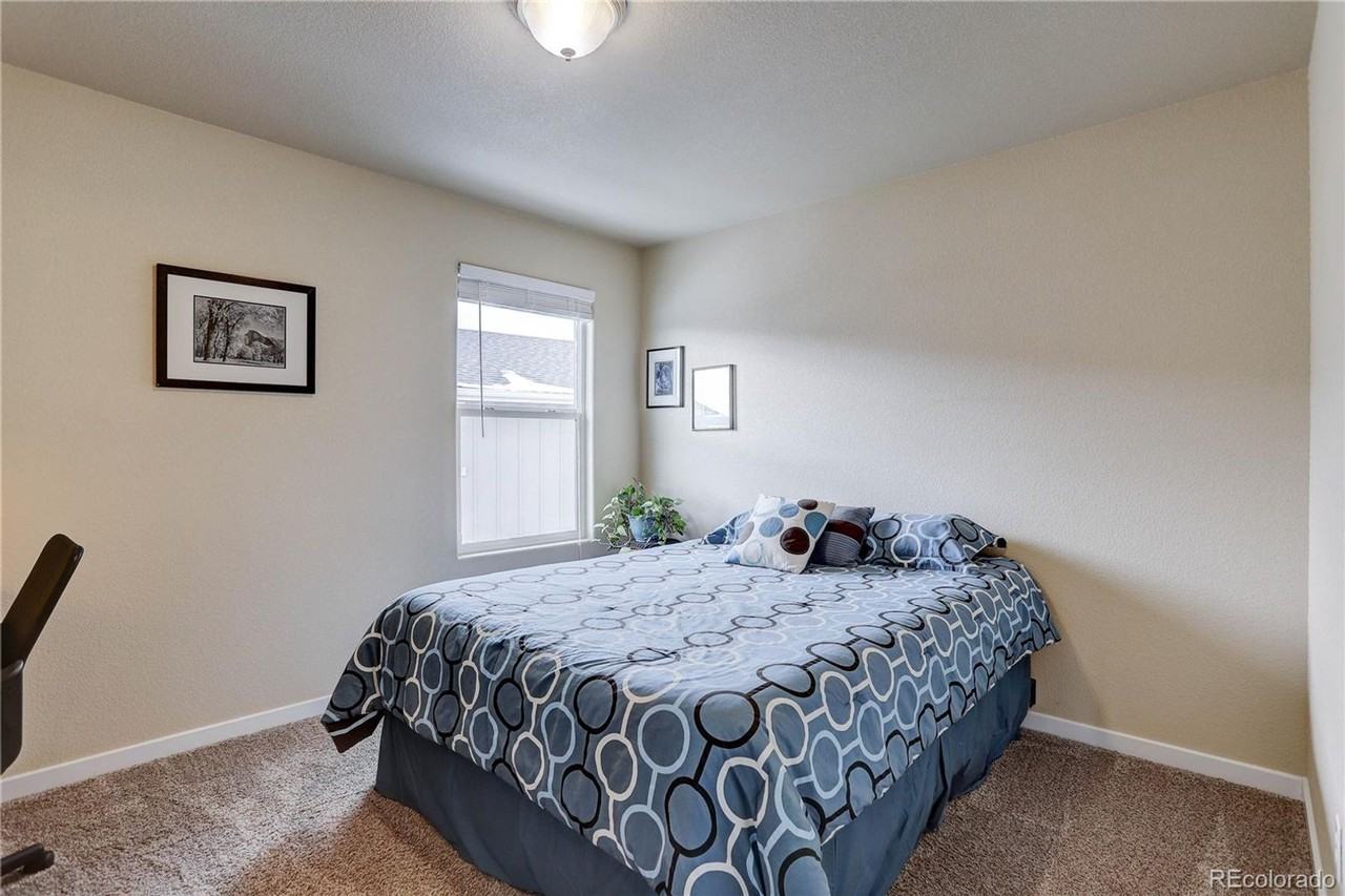 7668 Kiana Dr - Photo 3 of 37