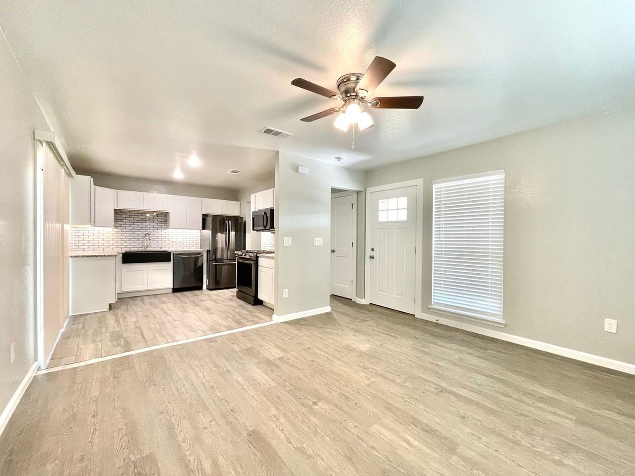 2701 John Rd - Photo 2 of 13