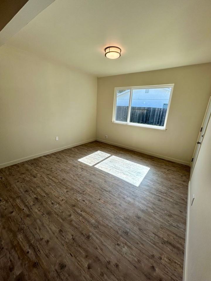 3806 Howe Ct - Photo 7 of 18