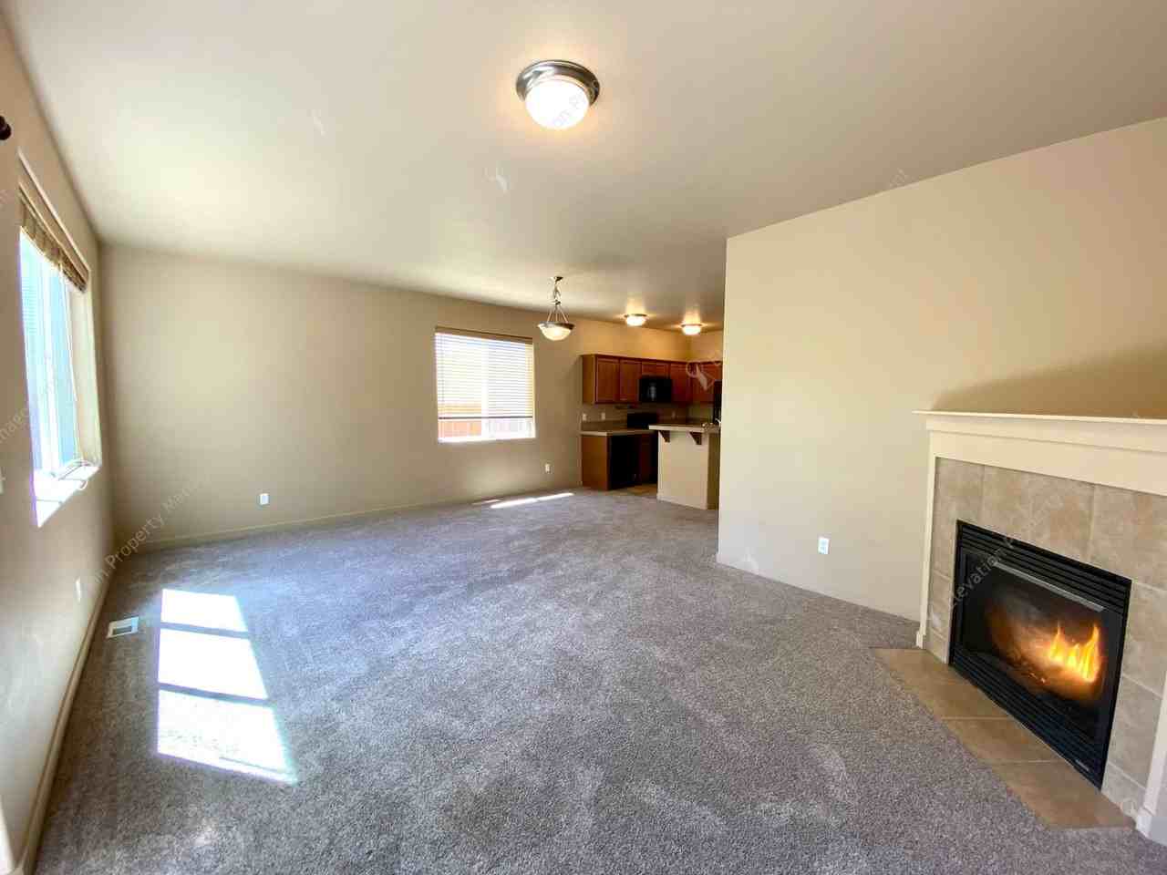 2899 Ne Jackdaw Dr - Photo 7 of 25