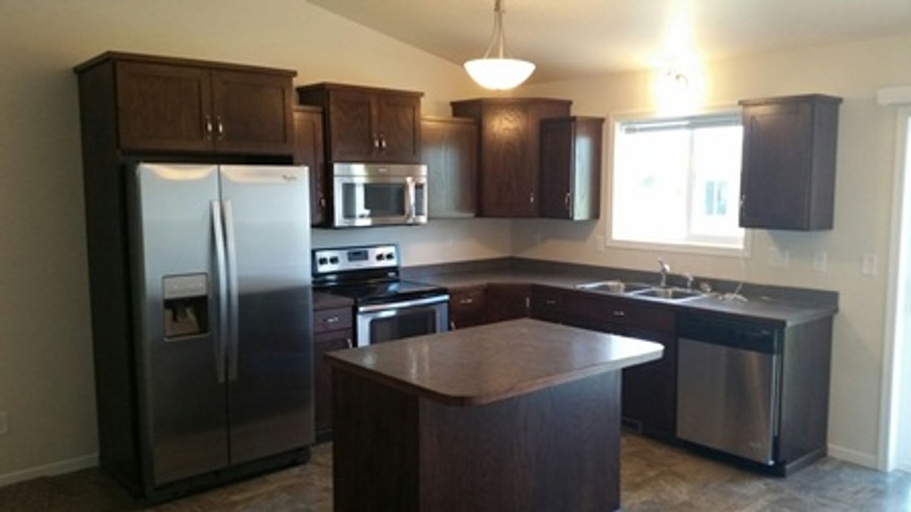 5563 58th St S - Photo 2 of 7