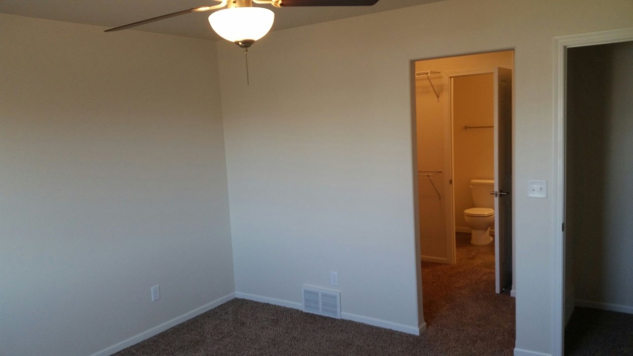5563 58th St S - Photo 4 of 7