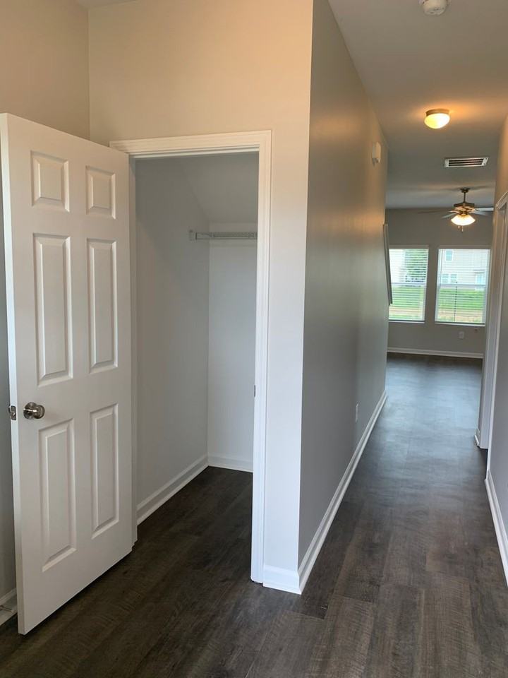 29 Porter Pl - Photo 5 of 26