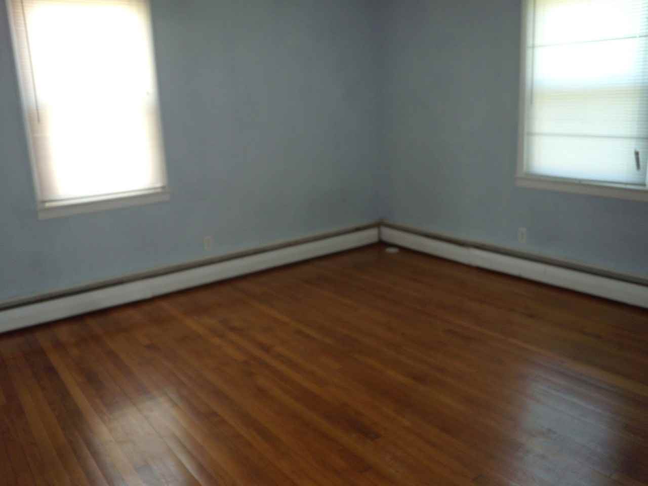 9420 Peachtree St - Photo 2 of 6