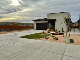 featured image of 2818 E Church Oak Dr