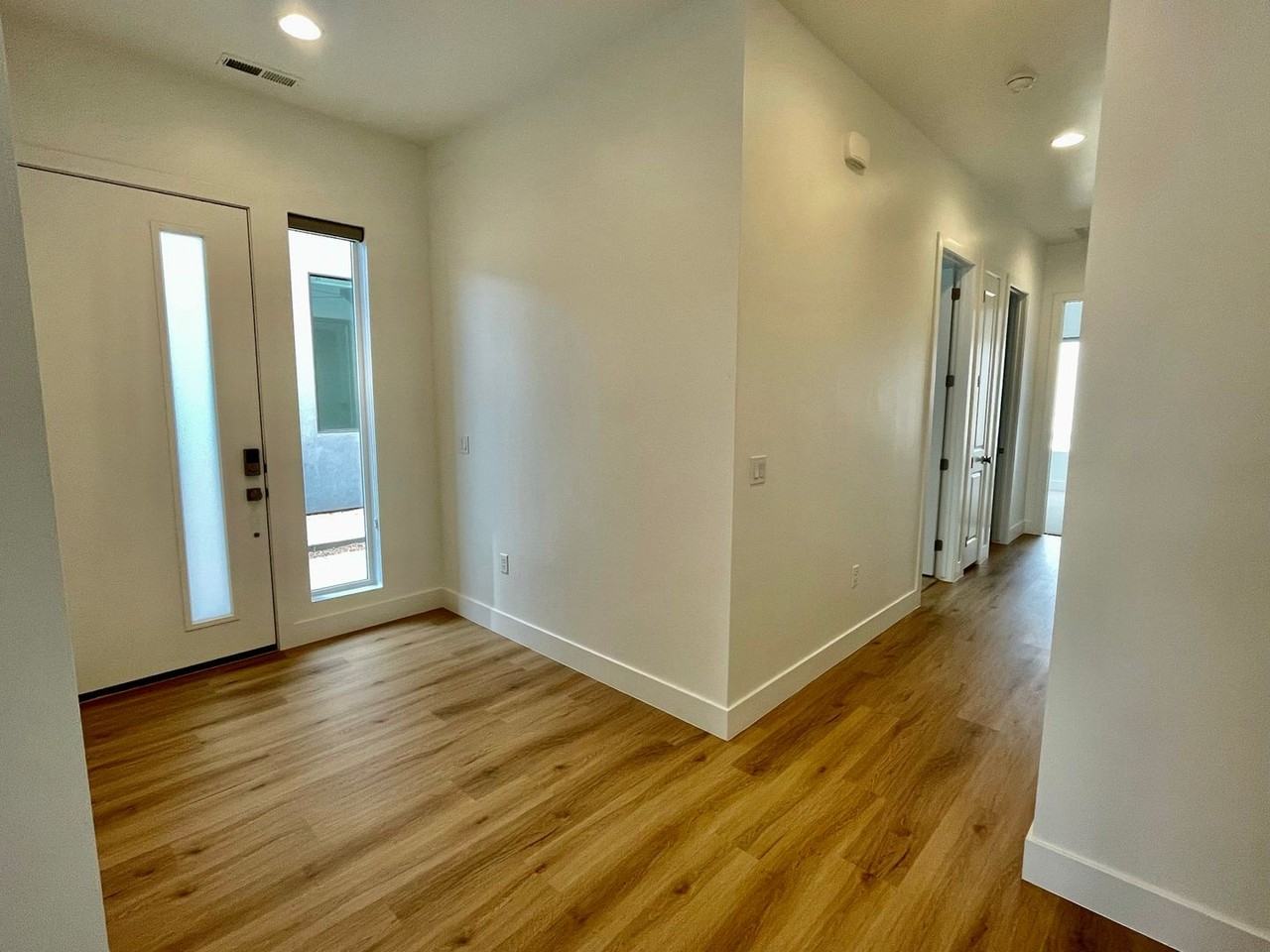 2818 E Church Oak Dr - Photo 3 of 21