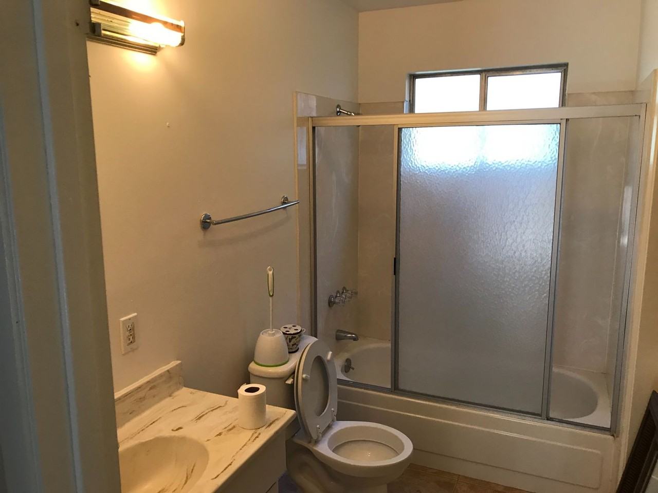 2499 Kubel Ave - Photo 2 of 17