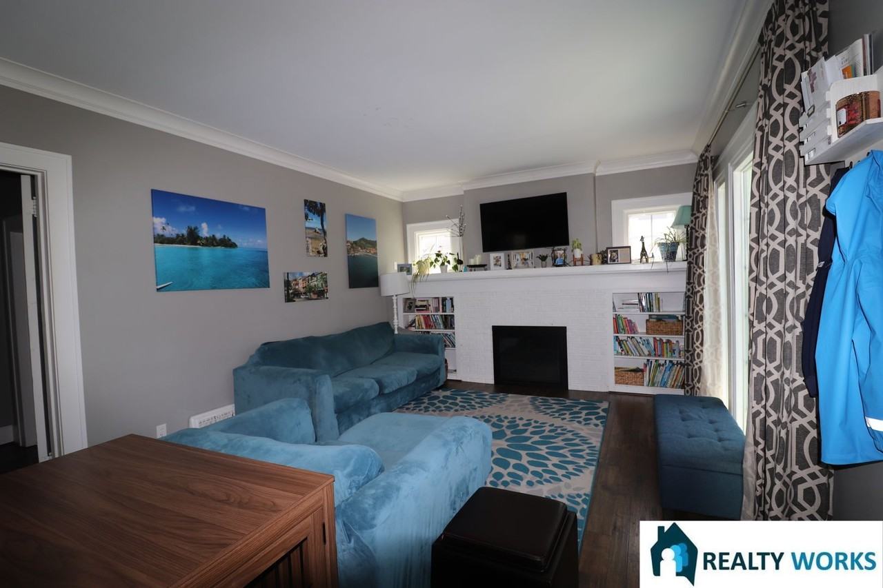 3166 Van Dorn St - Photo 3 of 23