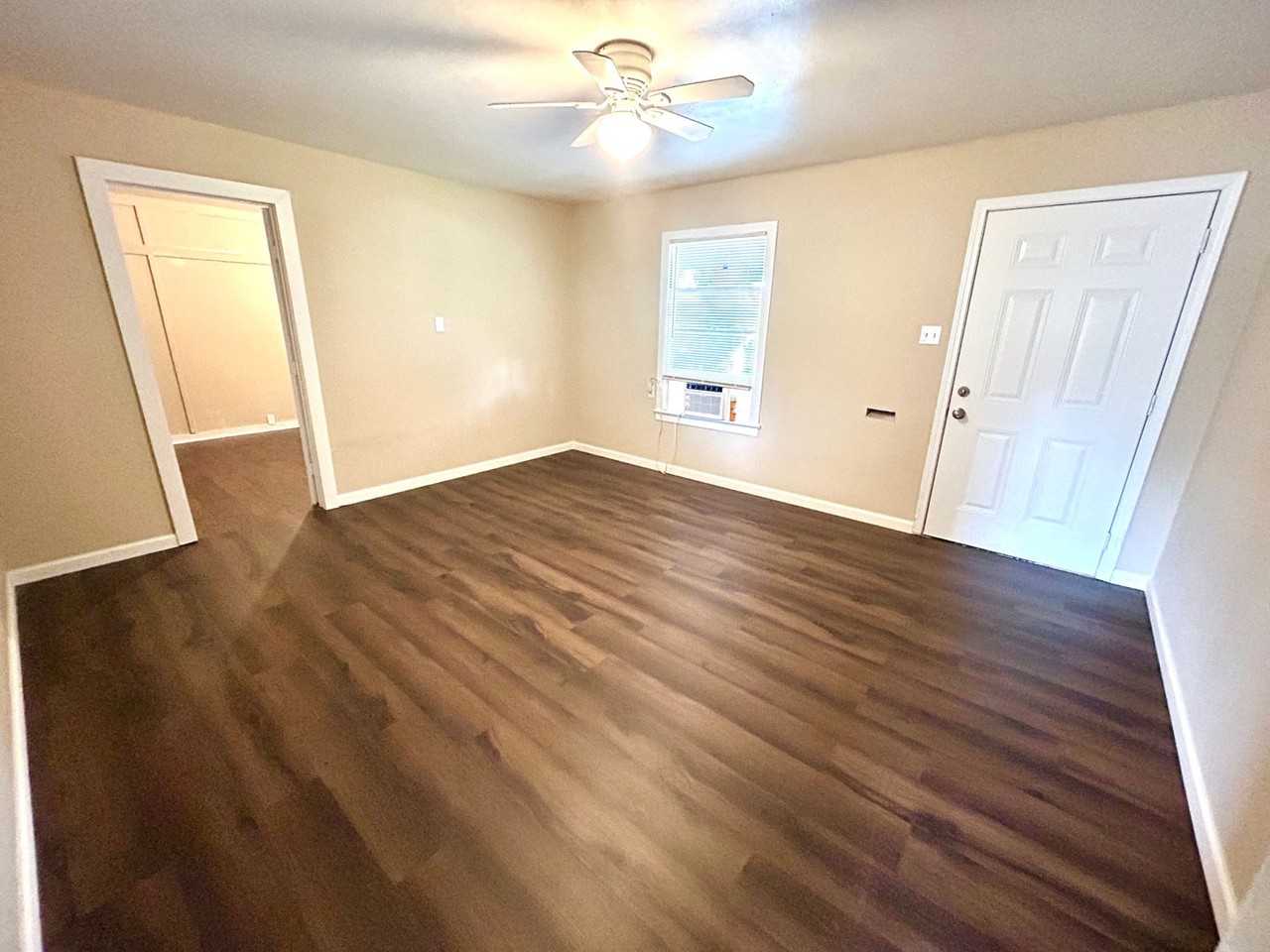 218 La Manda Blvd - Photo 4 of 16