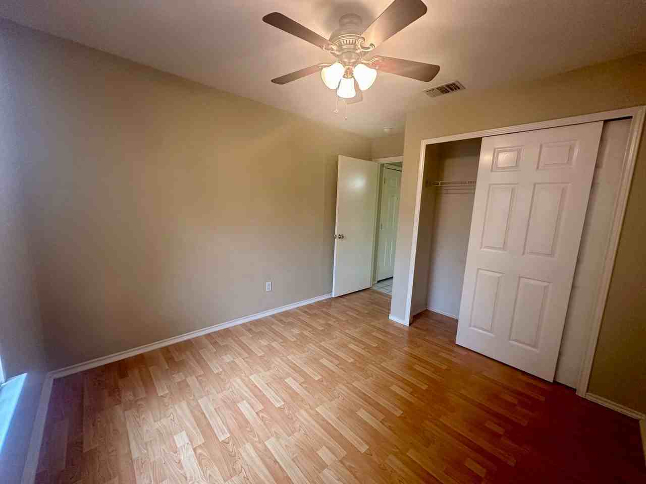 6050 Bantry Bay - Photo 6 of 31