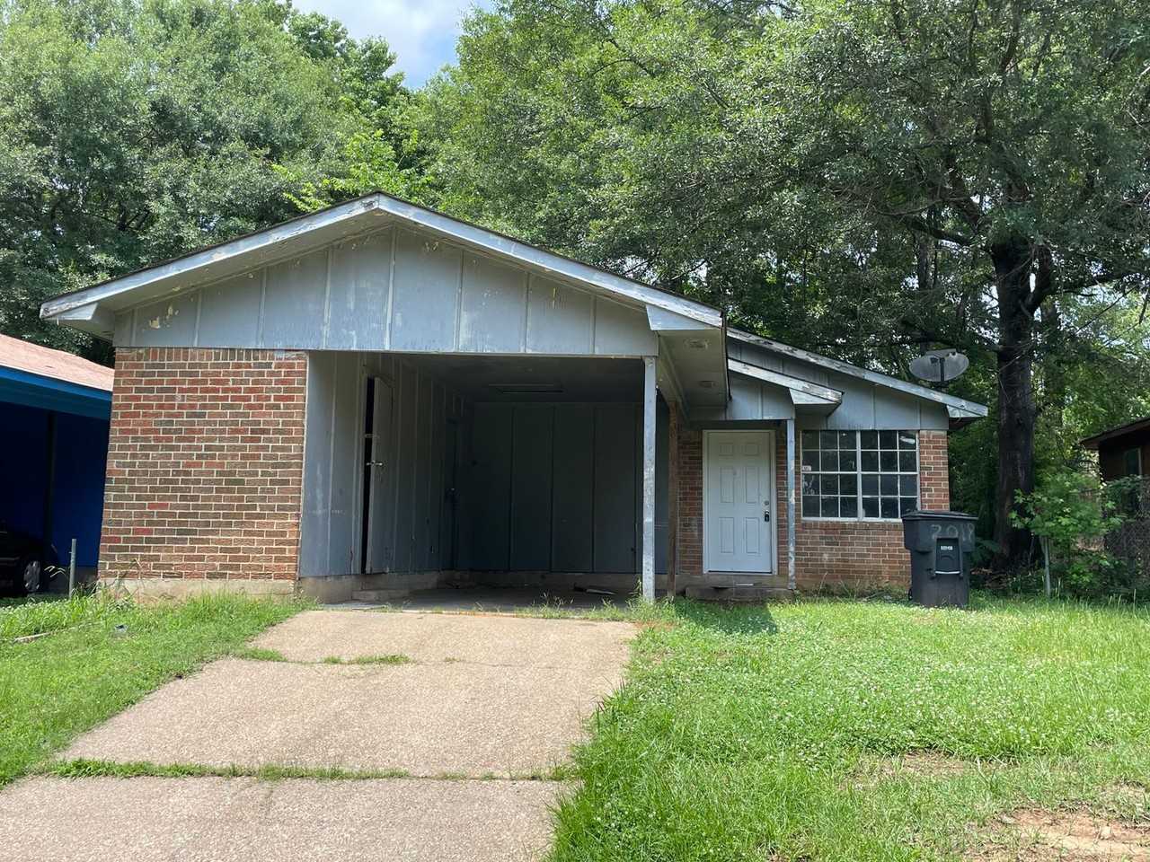 2018 Garden St - Photo 2 of 9