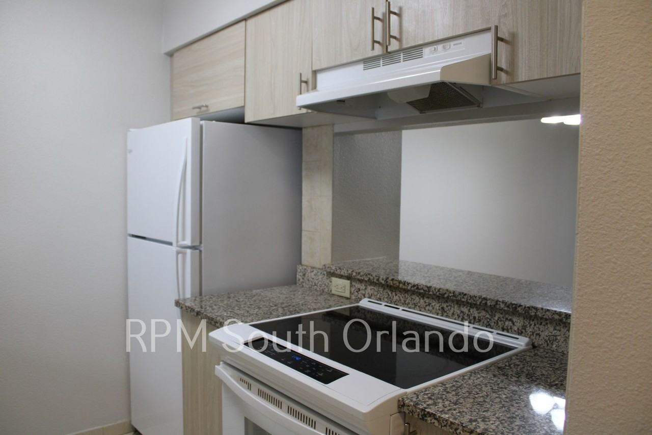 4726 Sutton Ter - Photo 7 of 16