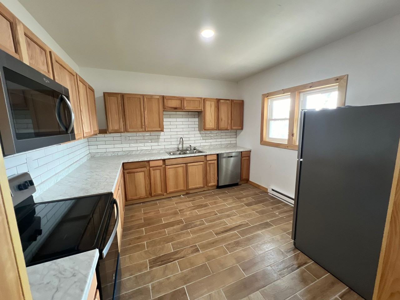 706 Penn St #2 - Photo 3 of 7