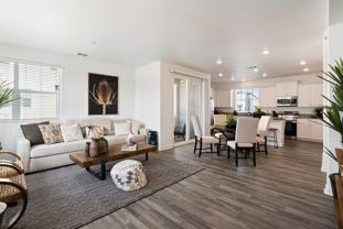 Vinifera - Photo 1 of 1