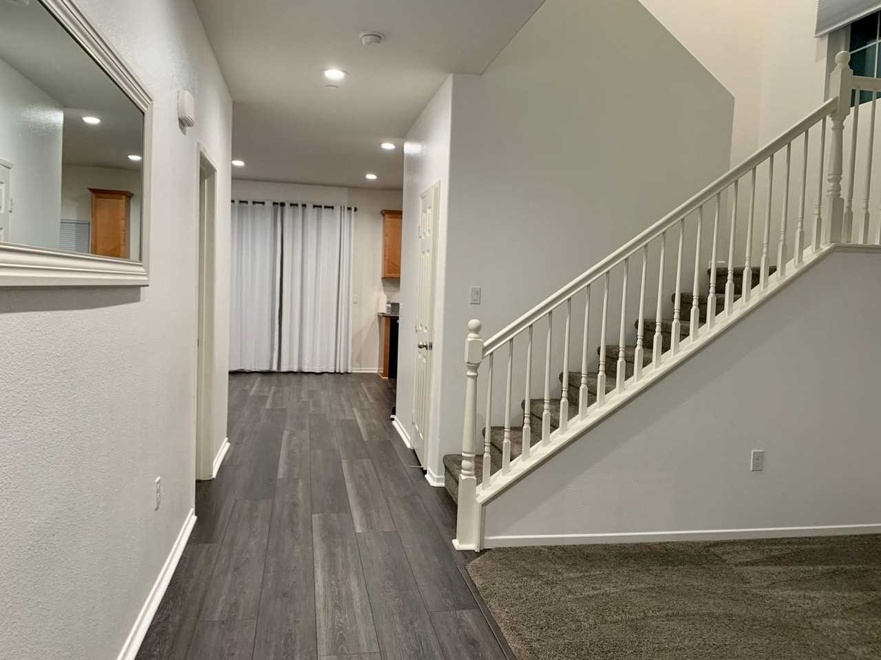 642 Las Villas St - Photo 2 of 24