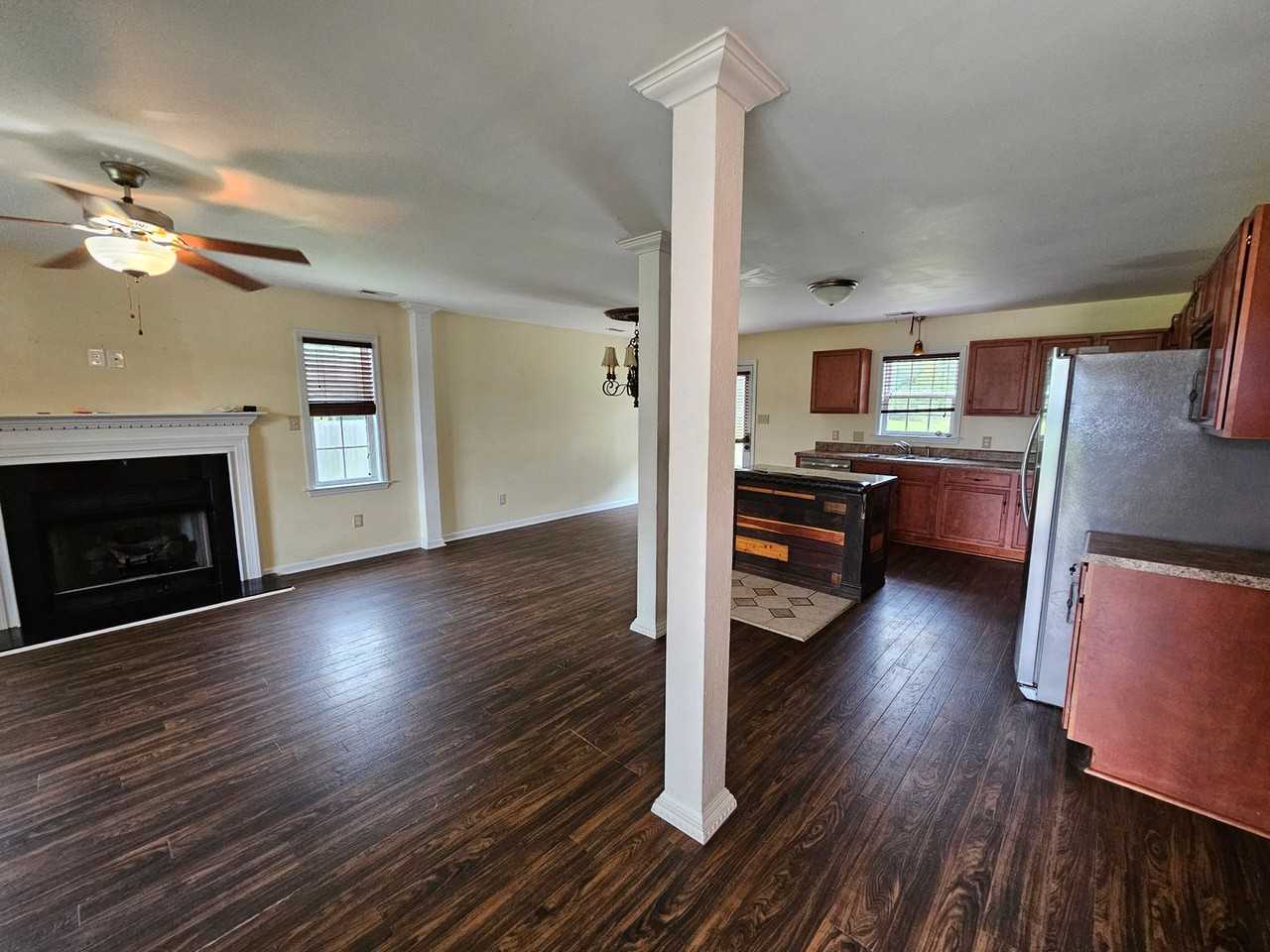 307 Big Tree Ln - Photo 3 of 17