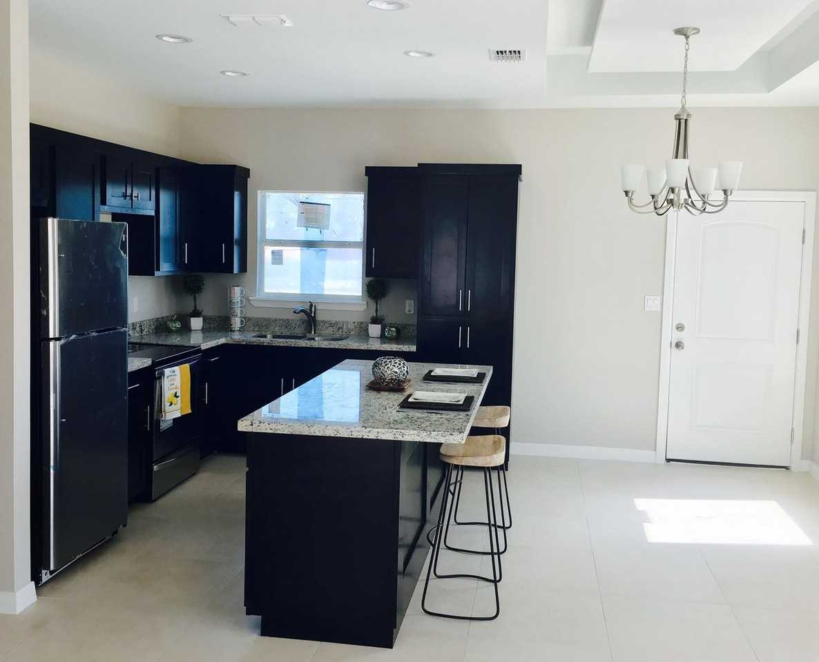 Lot 46 - 3102 Sabercat Ave - Reserve at Canton - Edinburg - Photo 2 of 16