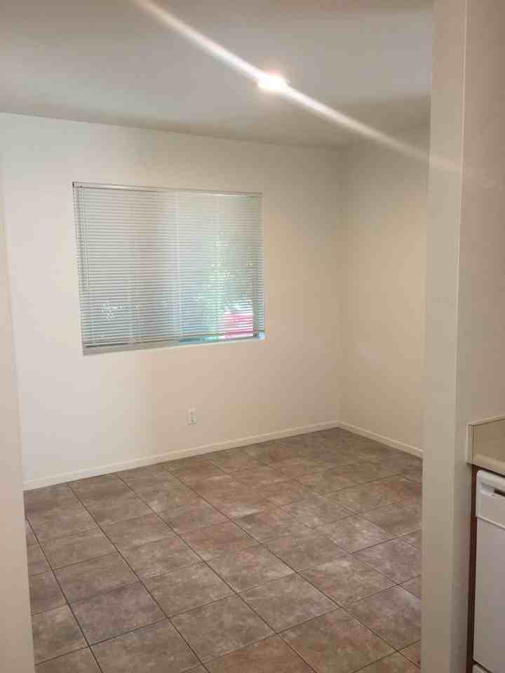 2468 Avignon Circle - Photo 3 of 33