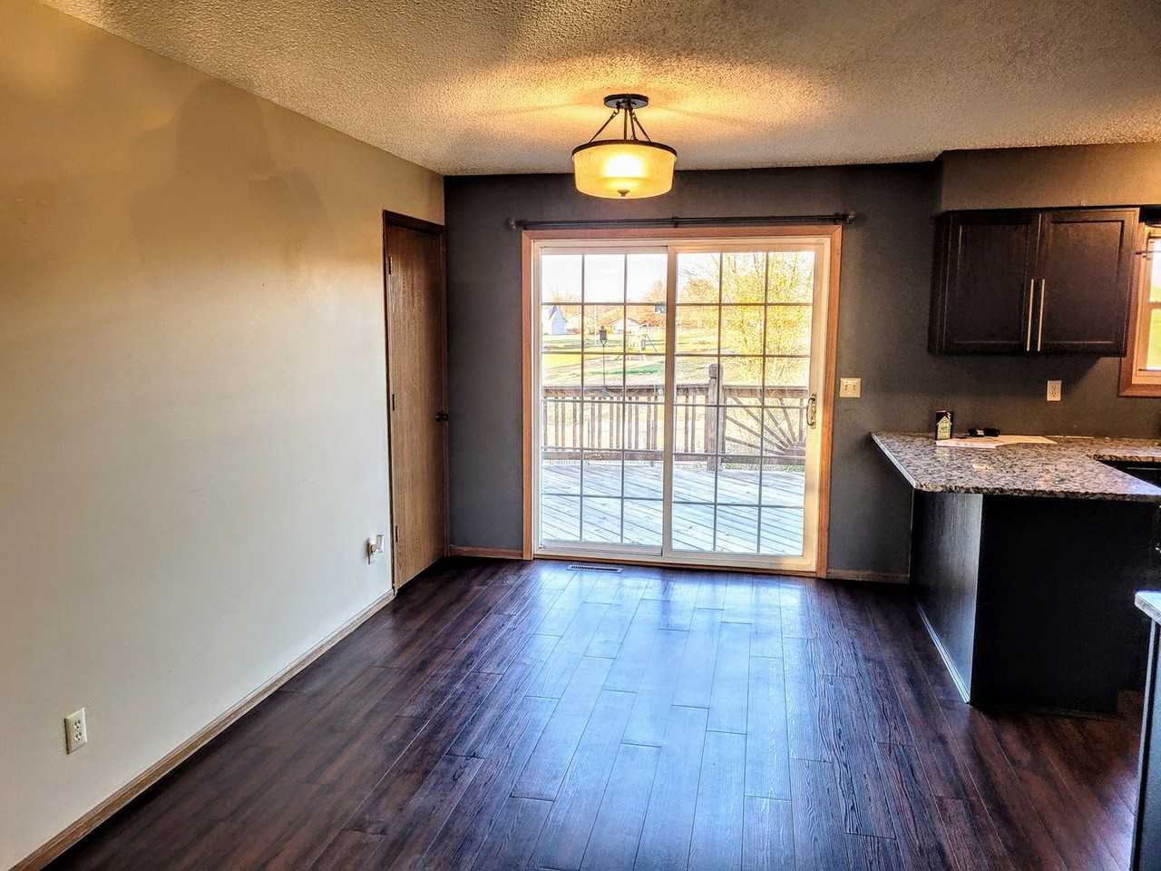 20365 Simmons Rd - Photo 6 of 10