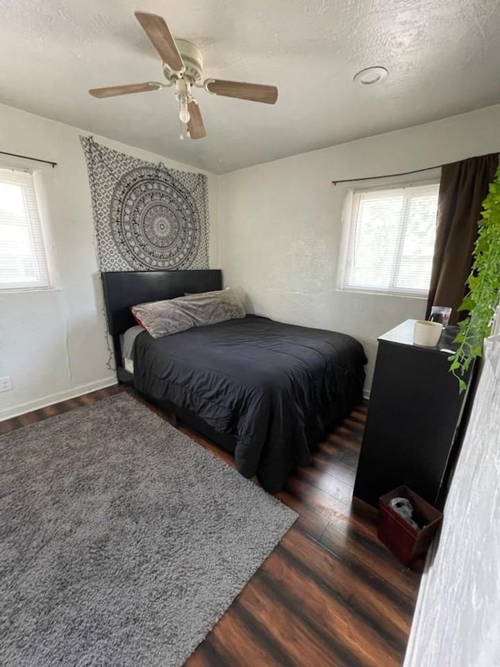 560 60th St Nw - Photo 2 of 20