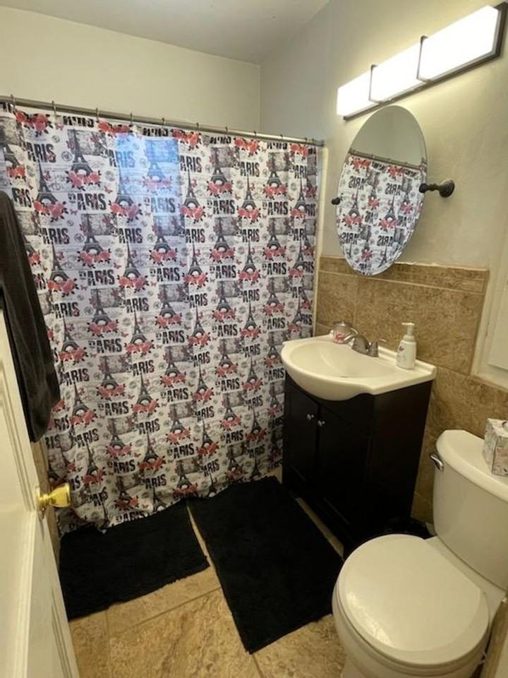 560 60th St Nw - Photo 3 of 20