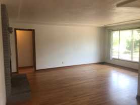 6933 N Williams Ave - Photo 1 of 1