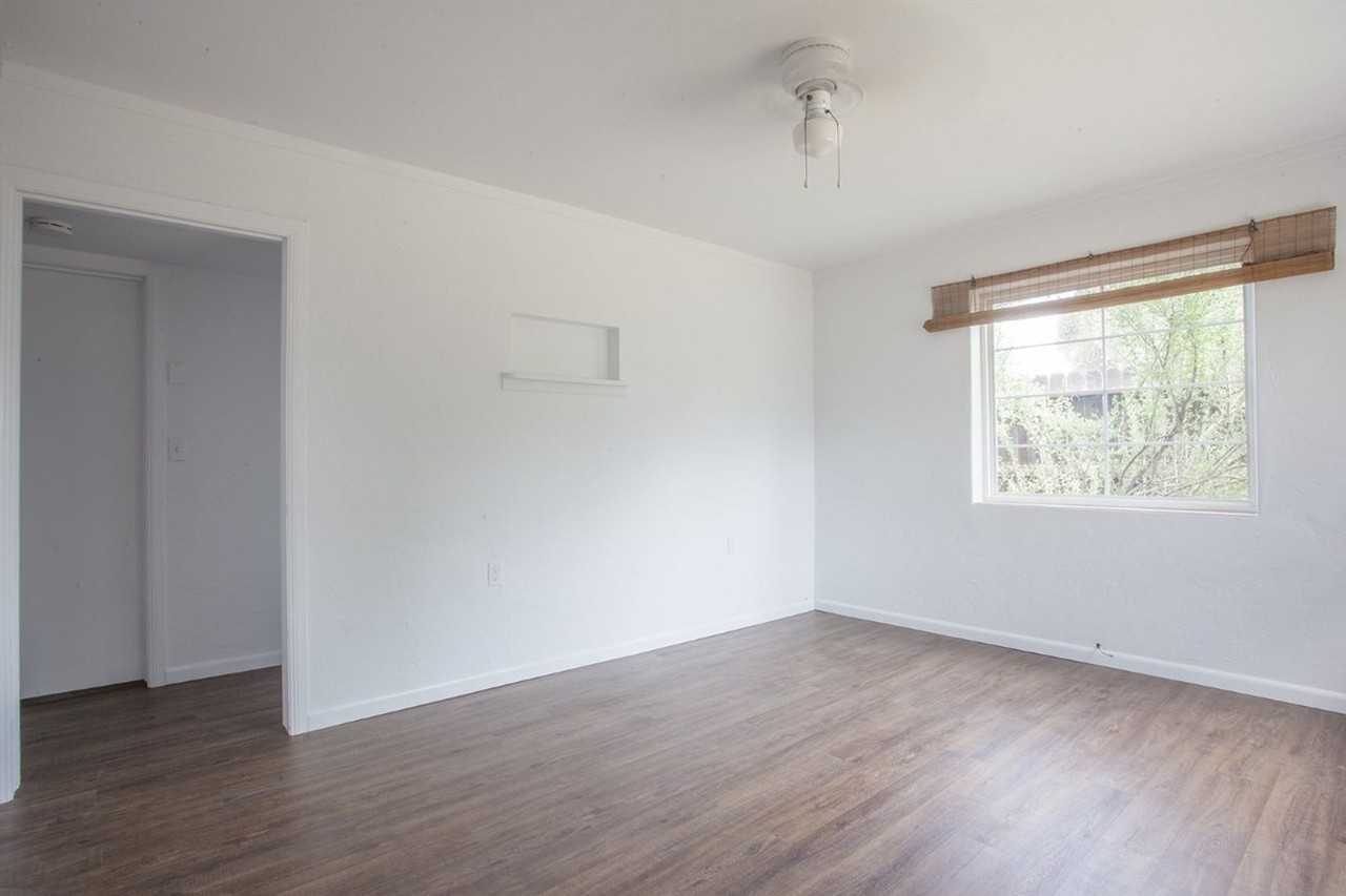 2316 N Richey Blvd - Photo 4 of 21