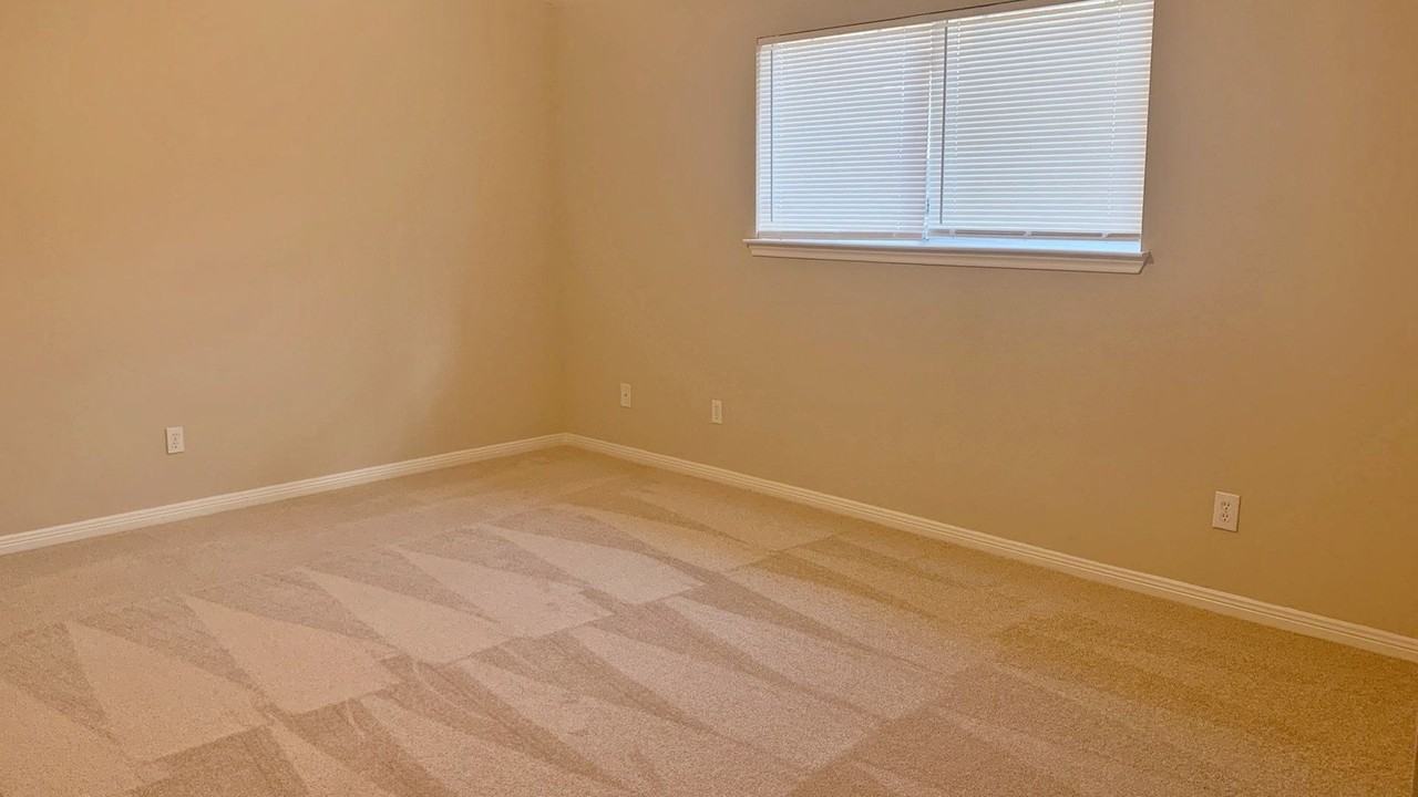 3730 Village Grove Dr - Photo 5 of 24