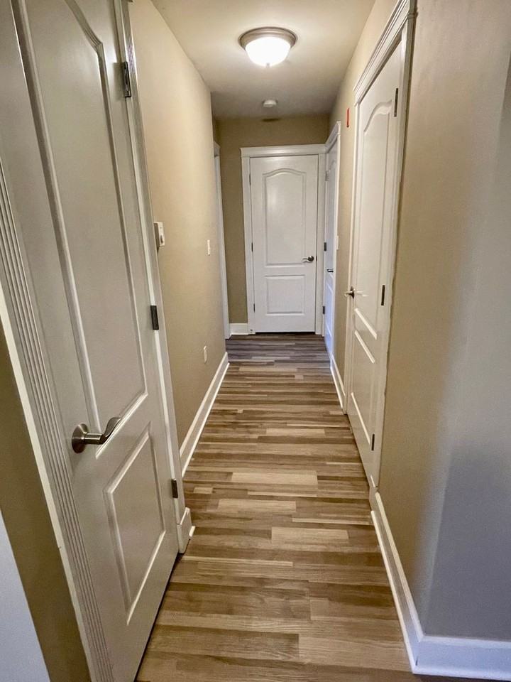 251 W Bakerview Rd #405 - Photo 7 of 30