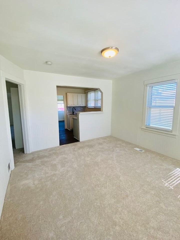 171 N 800 W - Photo 3 of 14