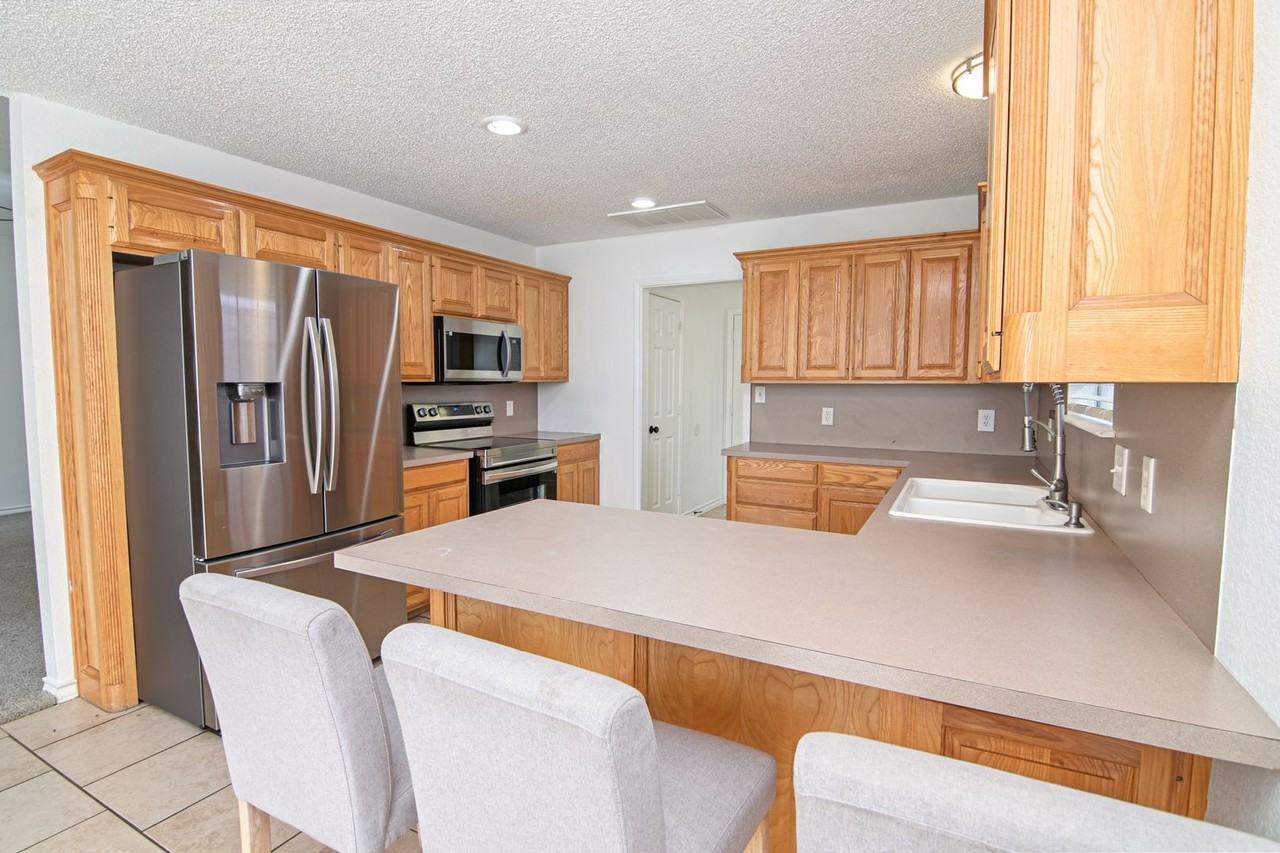5108 San Antonio Ave - Photo 3 of 31