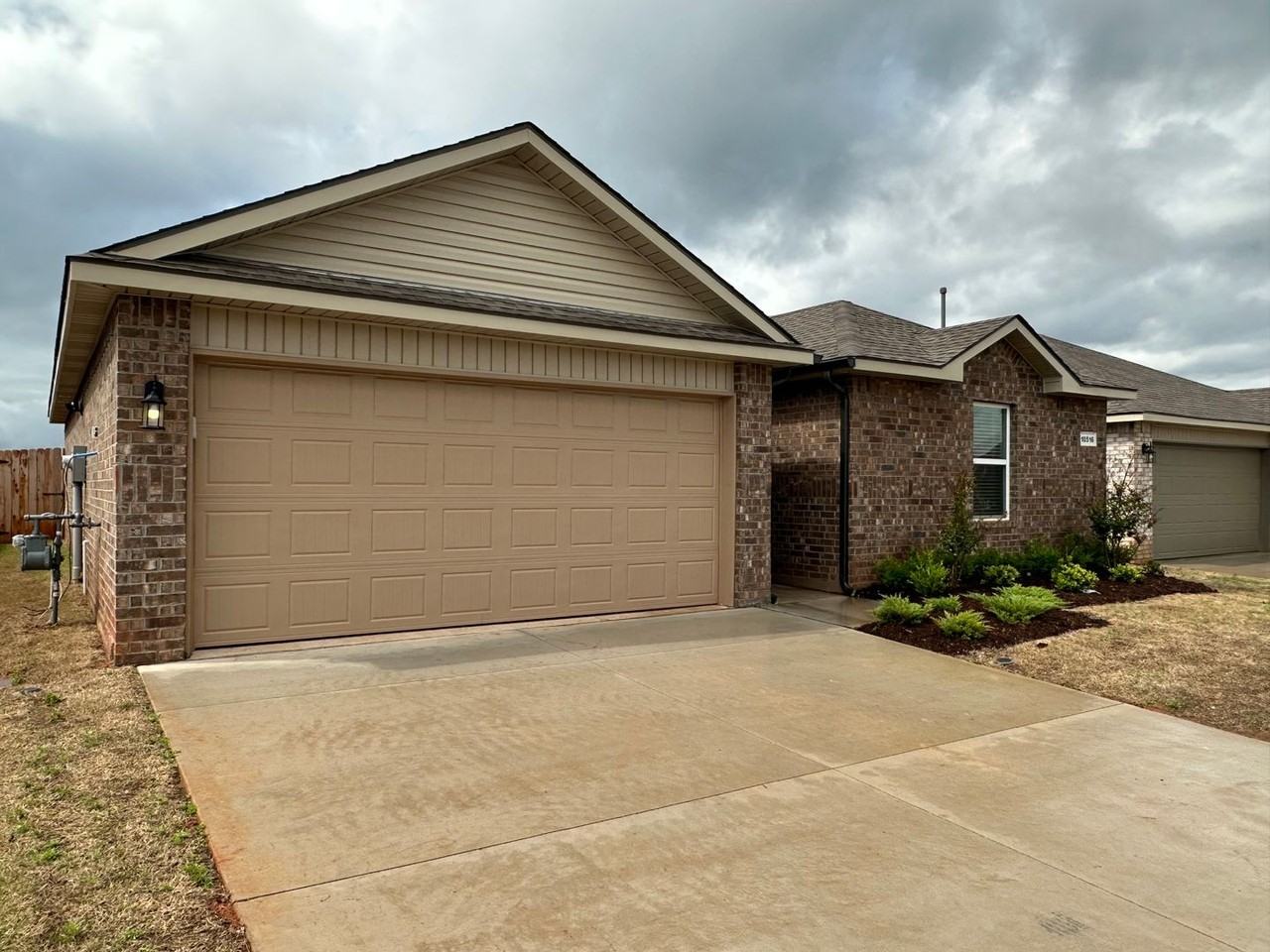 10516 Sw 41st Pl - Photo 2 of 32