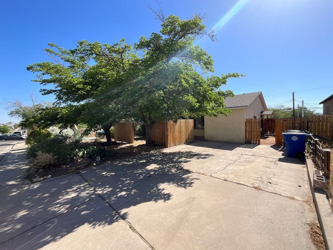 402 Morningside Dr Se - Photo 2 of 37