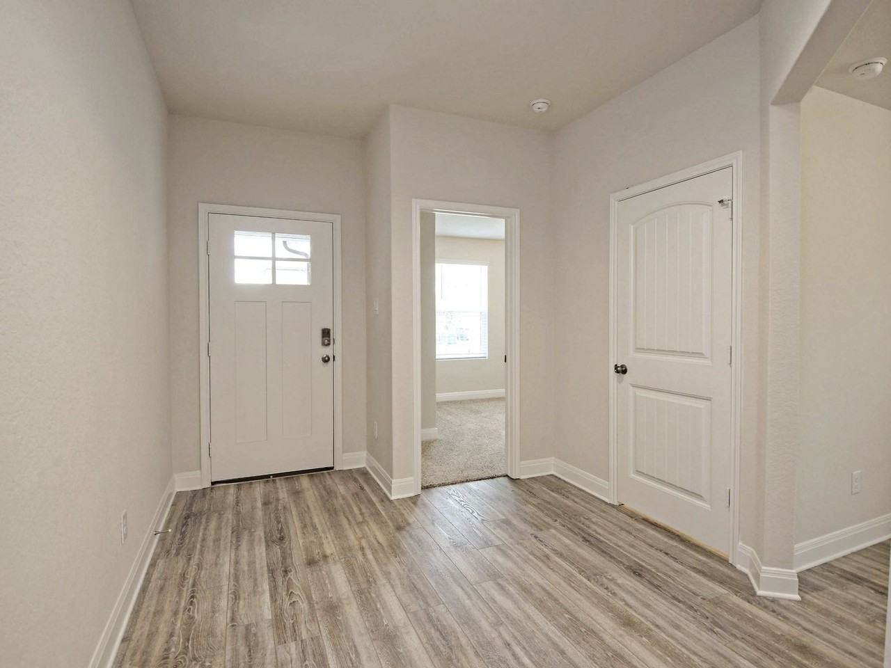 421 Chaco Loop - Photo 4 of 50