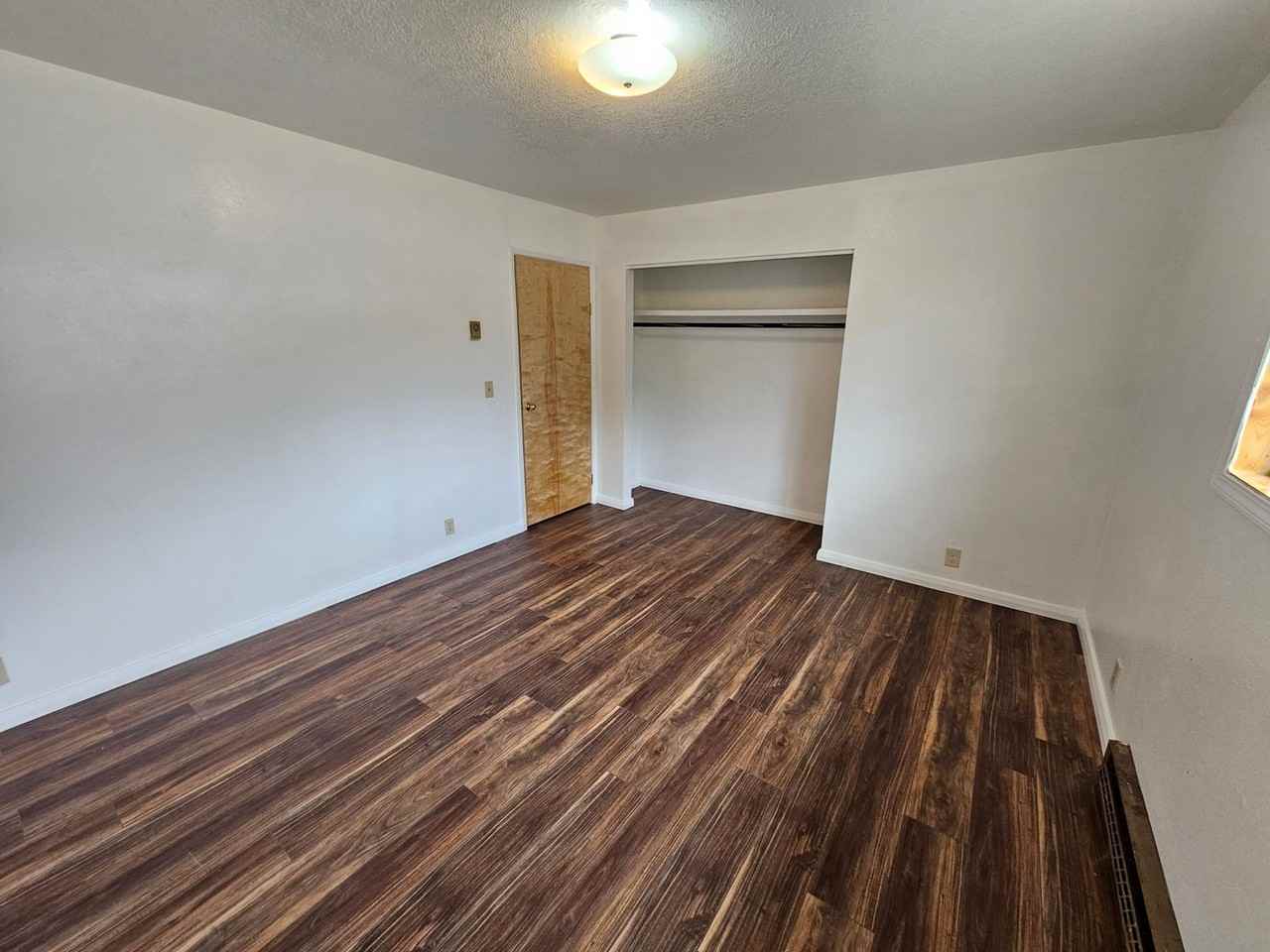 602 1/2 2nd St - Photo 7 of 10