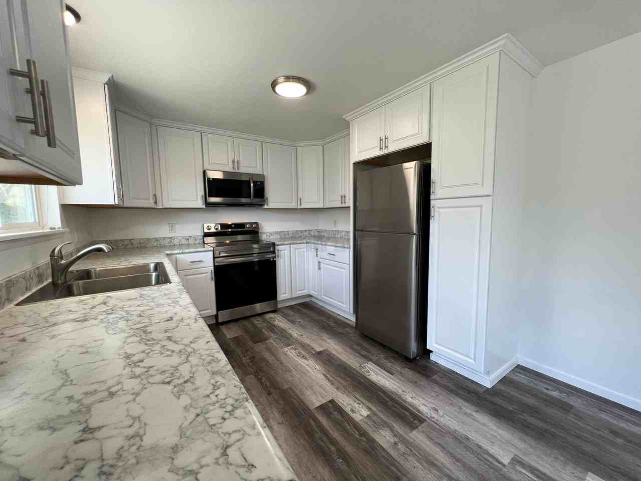 11120 428th St E - Photo 2 of 19