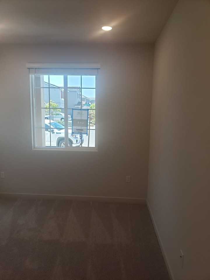 2940 Sugar Pine Street - Photo 3 of 37