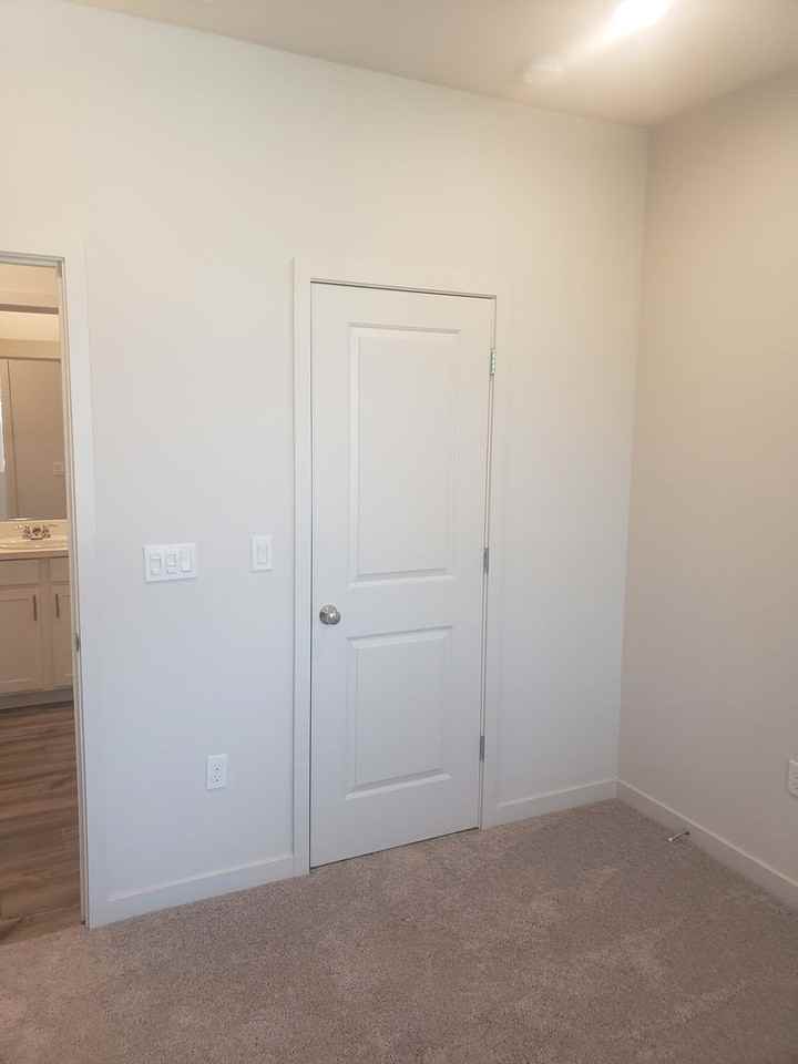 2940 Sugar Pine Street - Photo 4 of 37