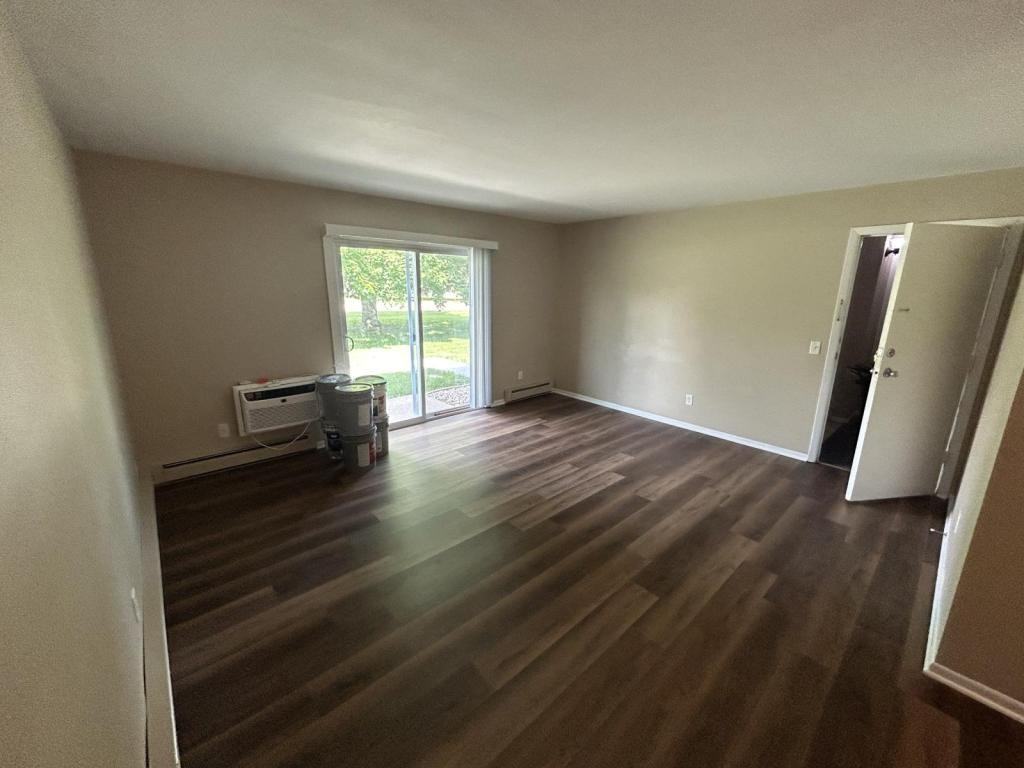 6578 Lake Rd - Photo 2 of 9