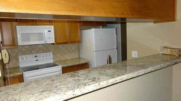 1107 Weatherly Dr - Photo 2 of 15