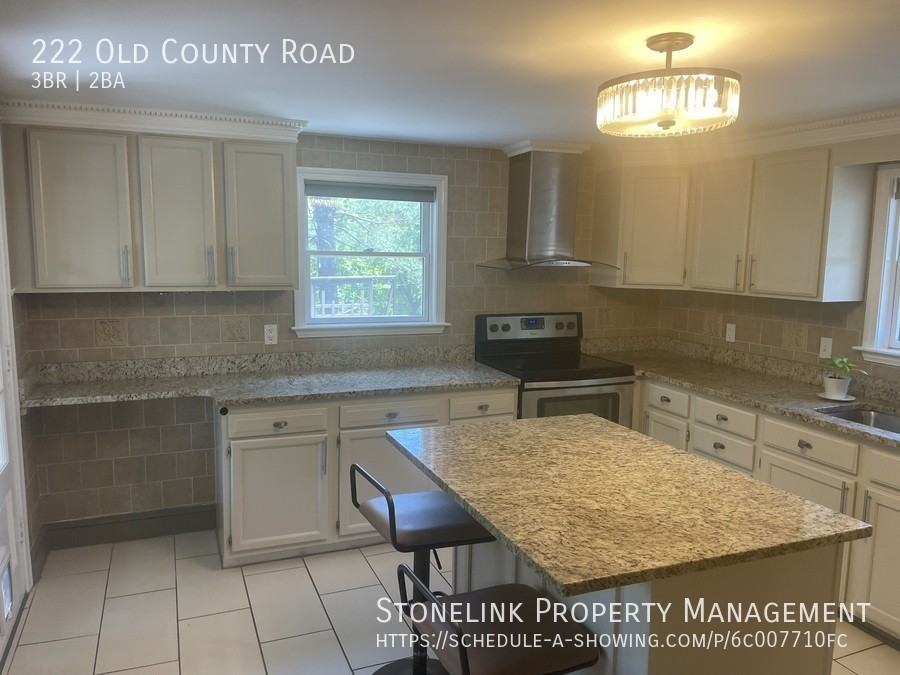 222 Old County Rd - Photo 2 of 25